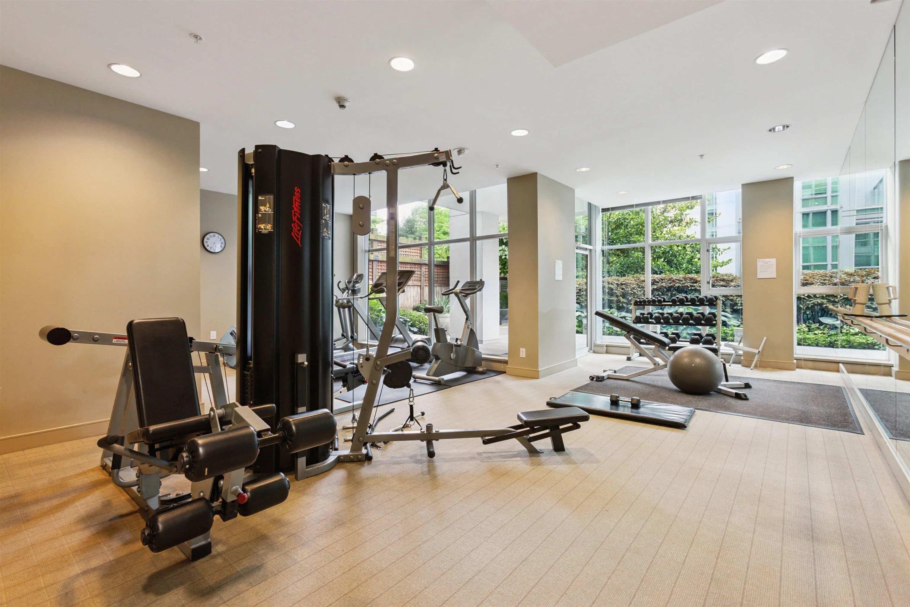 PH2501 1616 Bayshore Drive