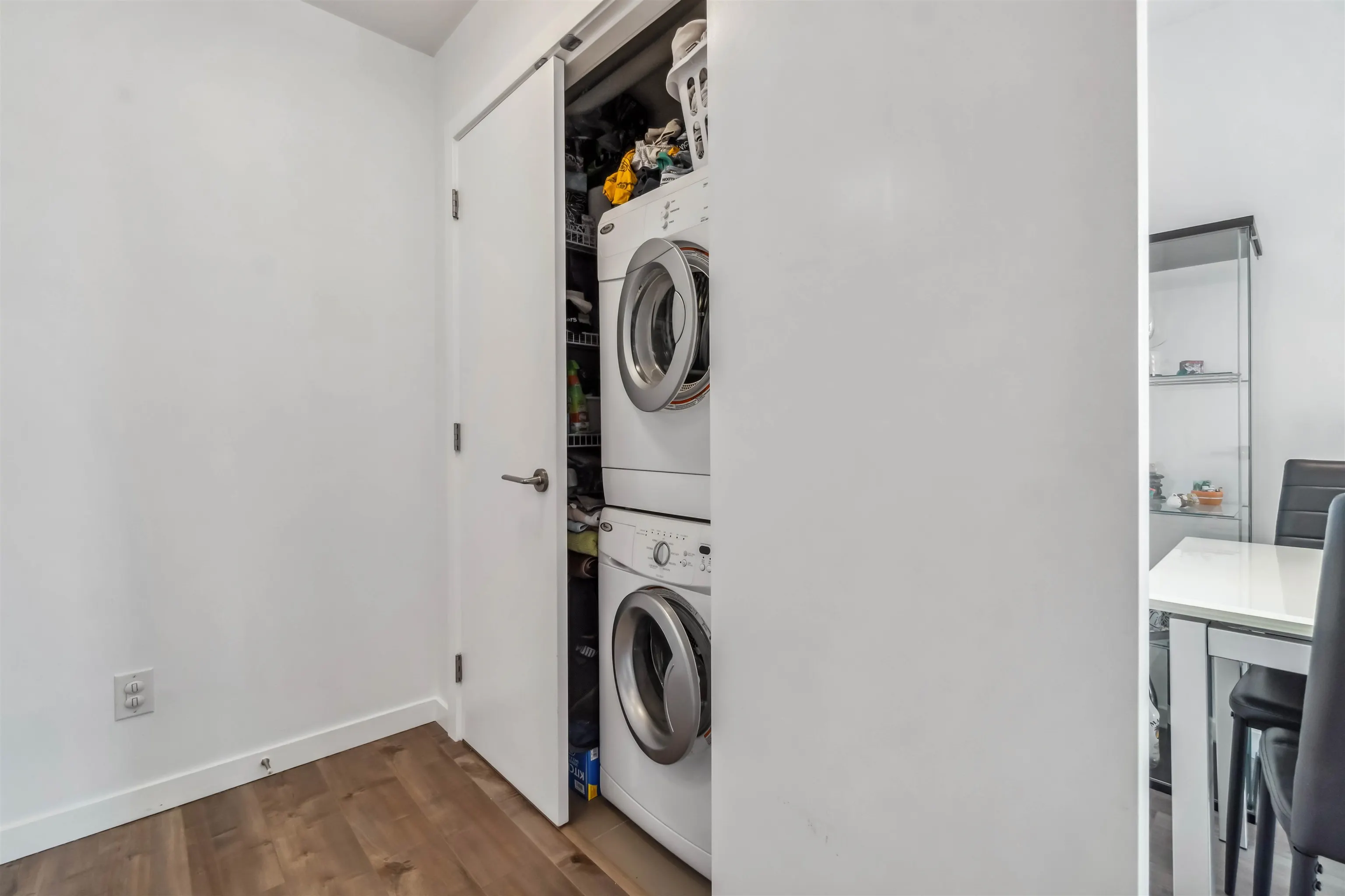 1902 5665 Boundary Road