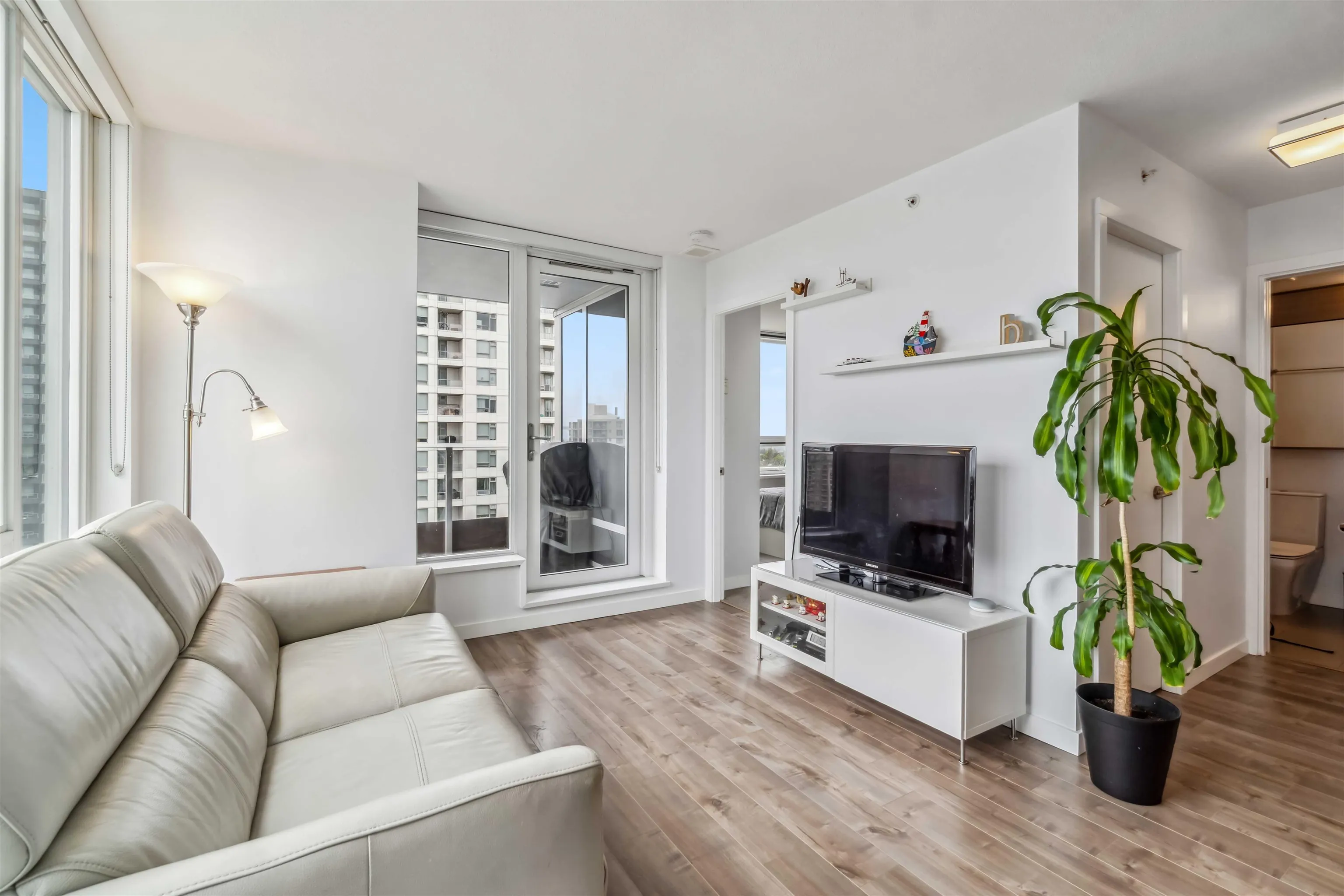 1902 5665 Boundary Road