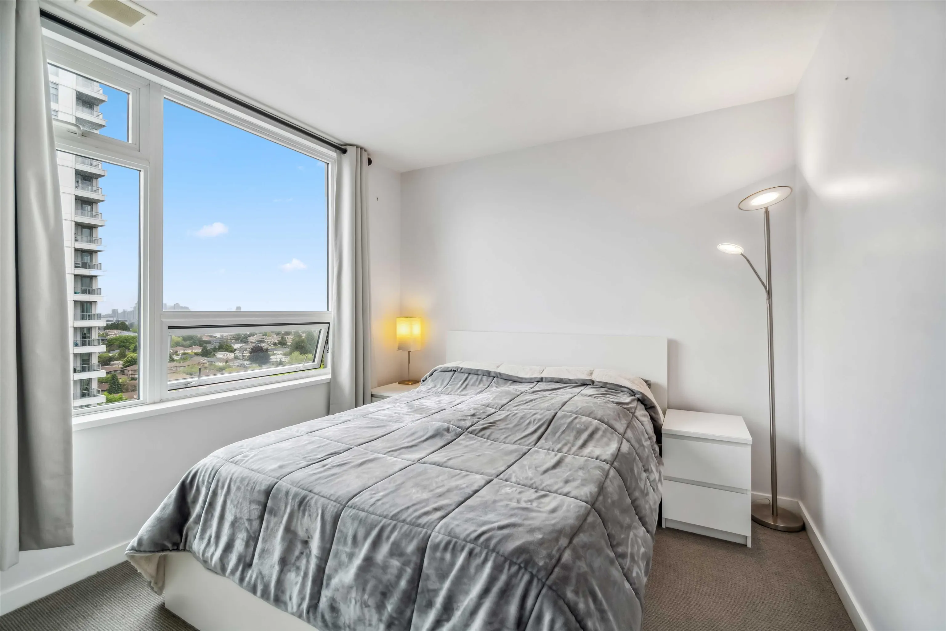 1902 5665 Boundary Road