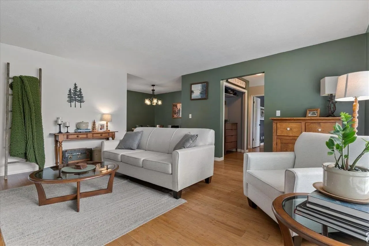 47500 Swallow Crescent