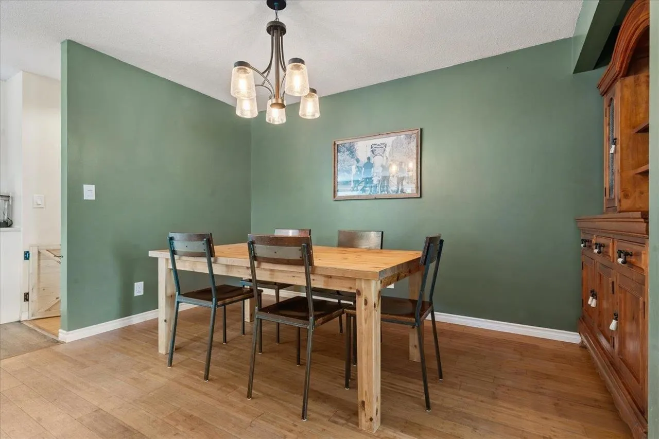 47500 Swallow Crescent