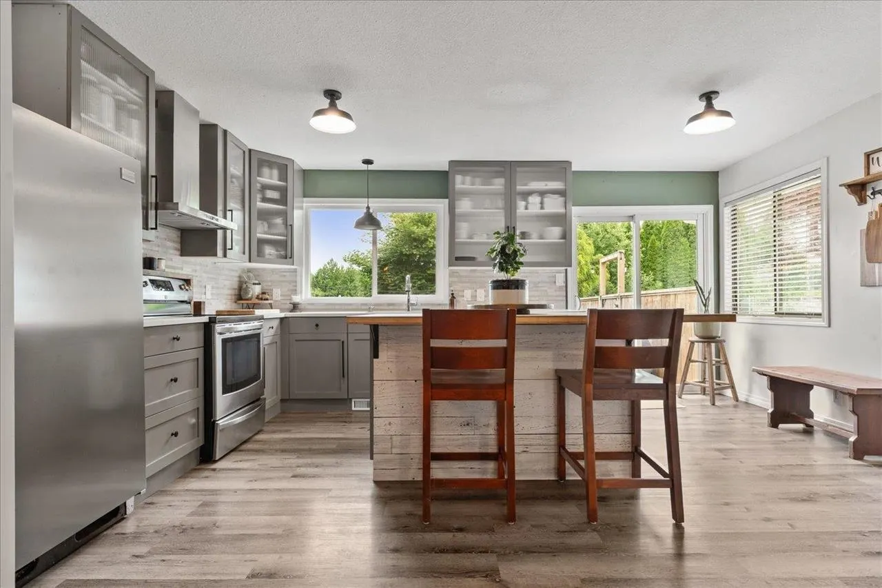 47500 Swallow Crescent