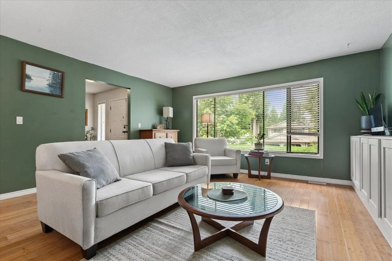 47500 Swallow Crescent