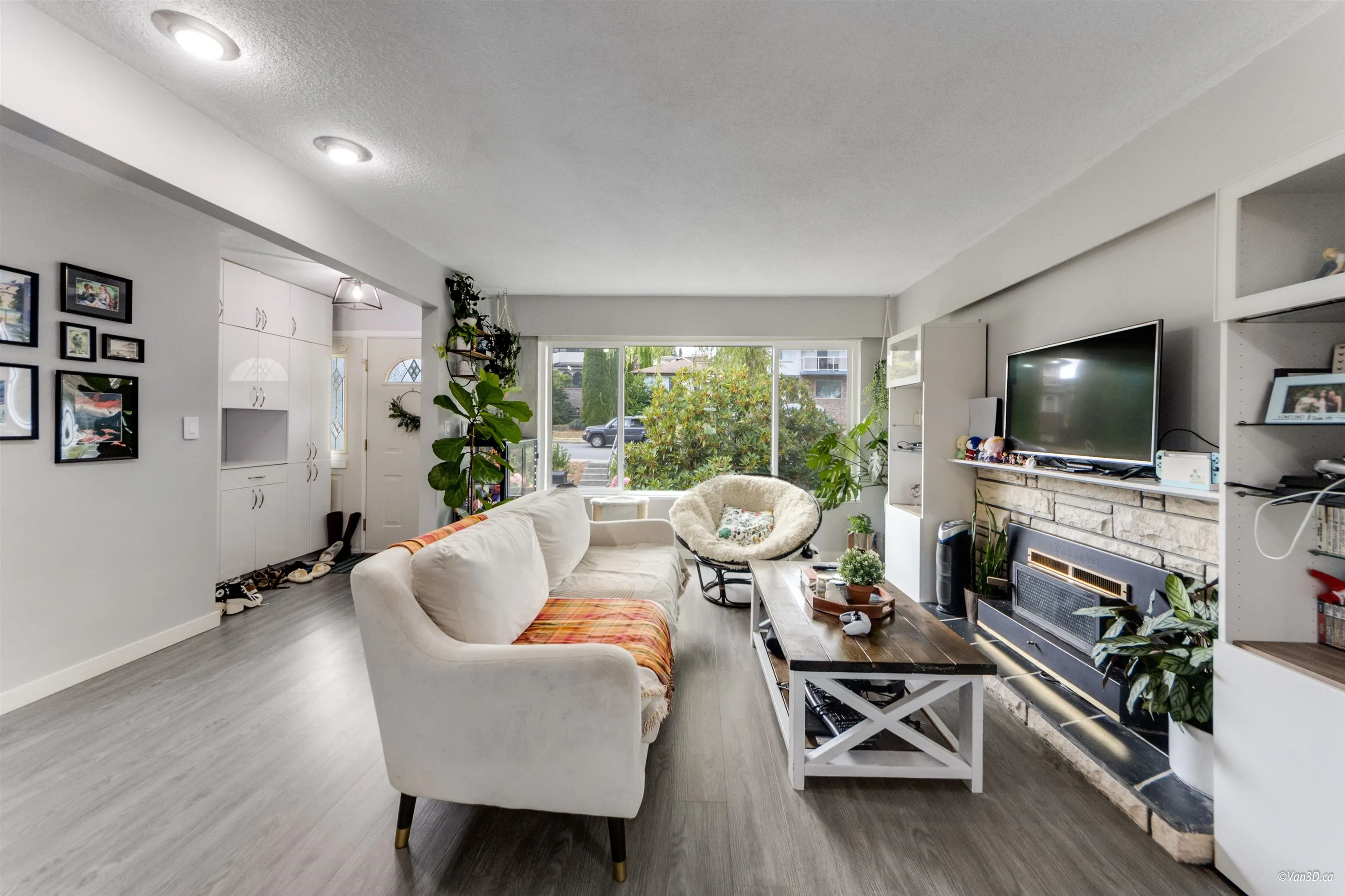 10 N Stratford Avenue
