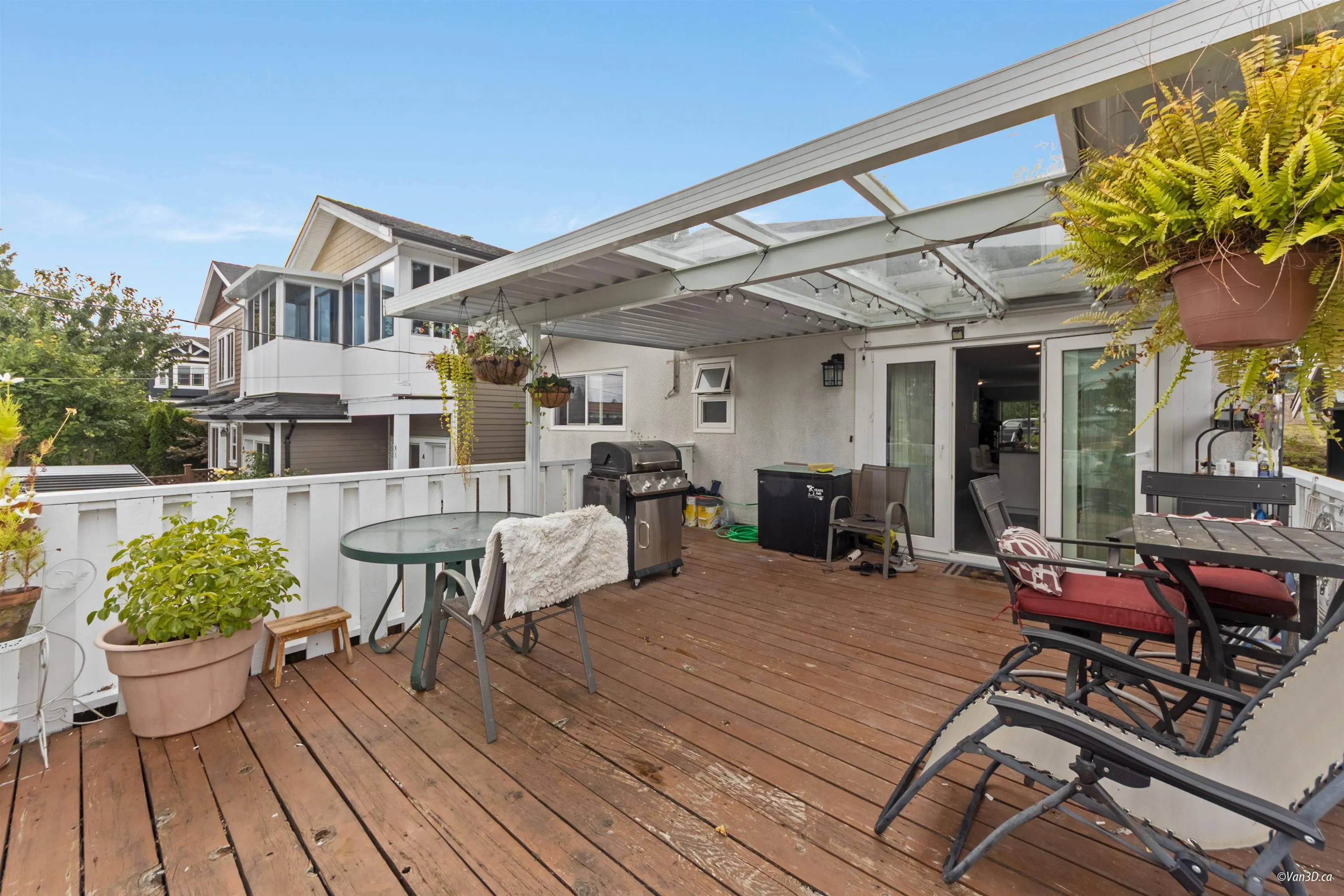 10 N Stratford Avenue