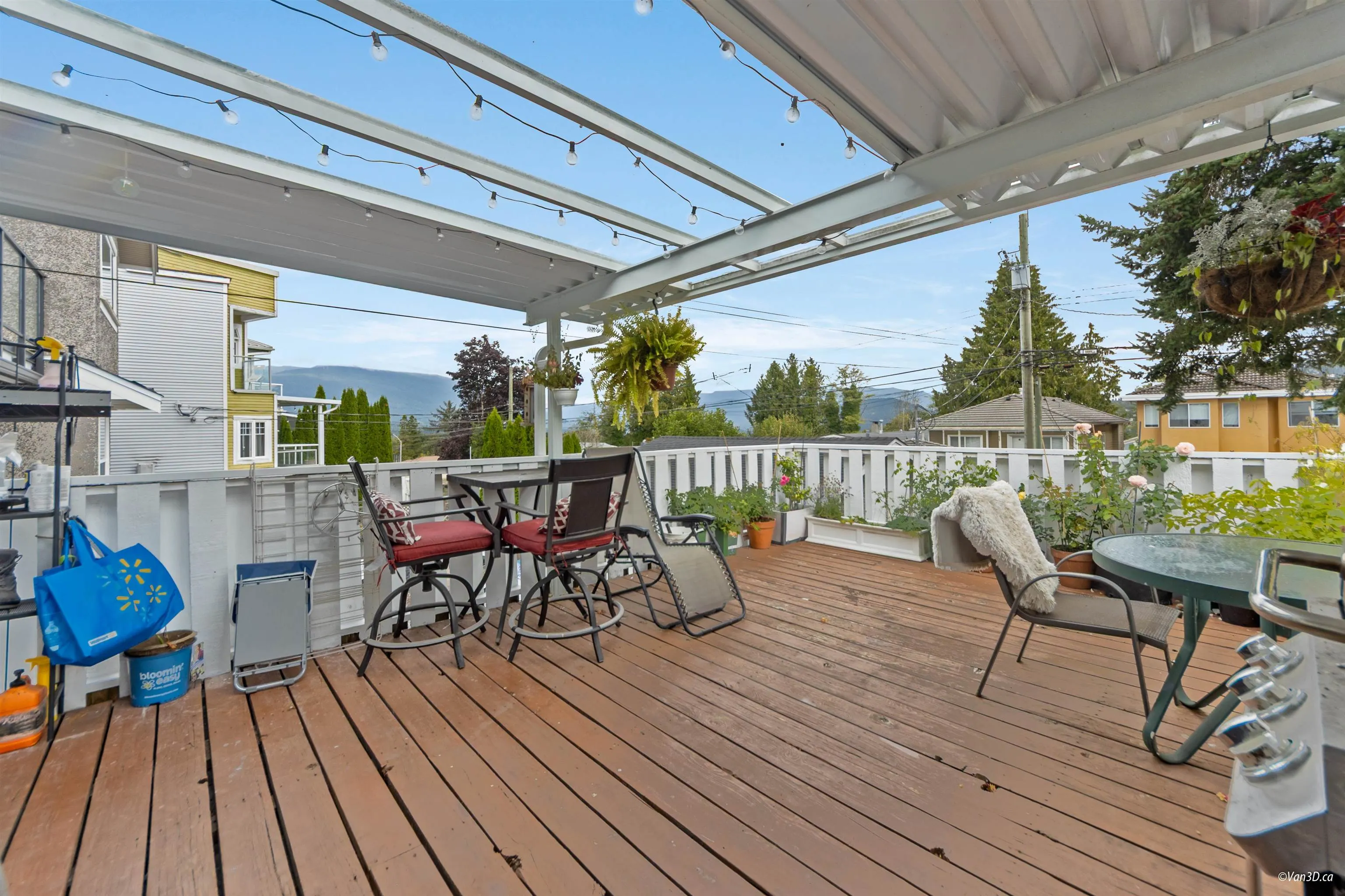 10 N Stratford Avenue