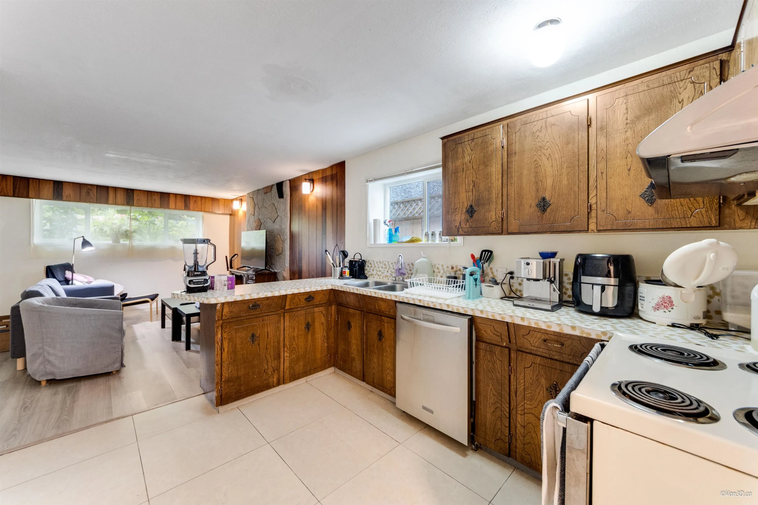 10 N Stratford Avenue