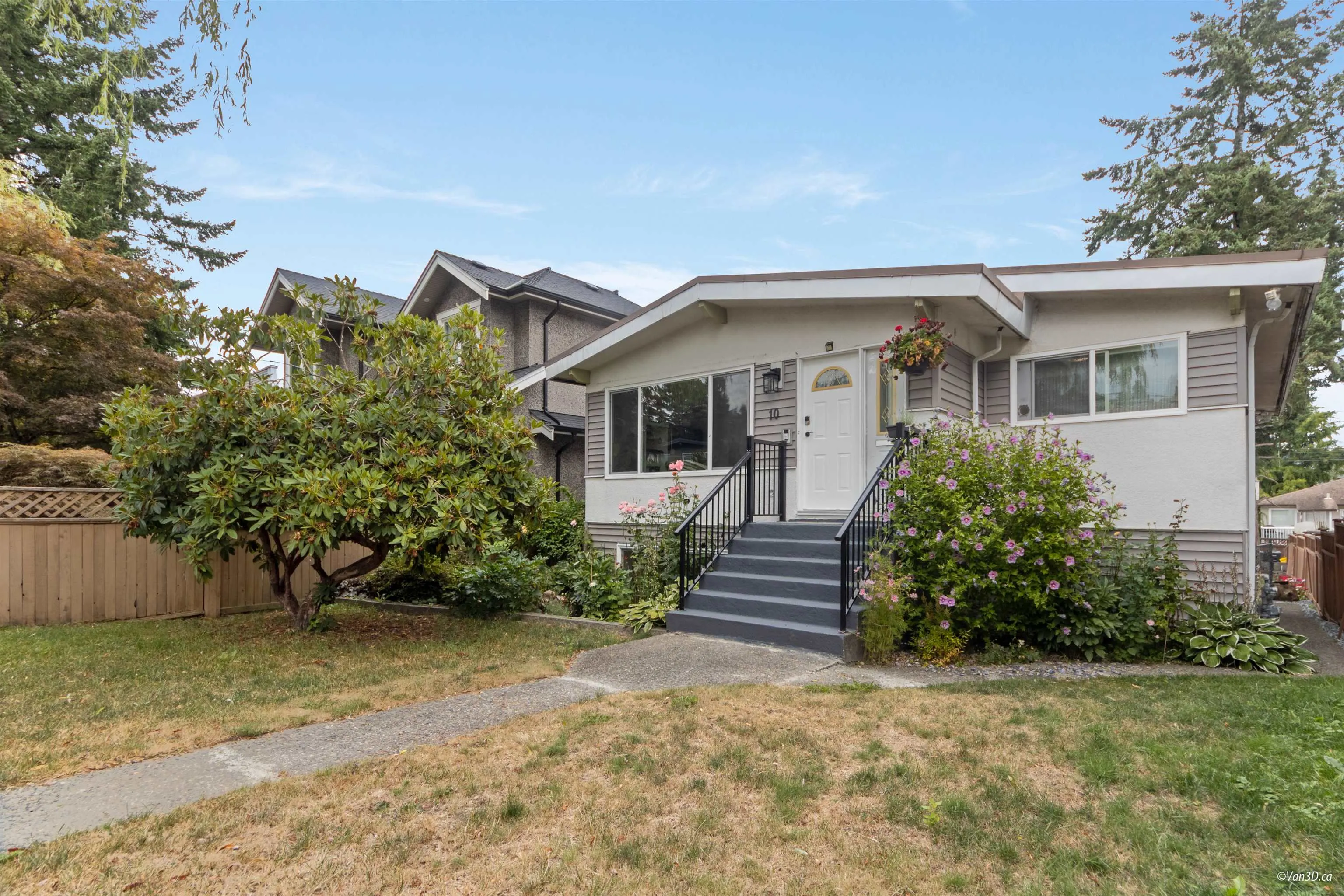10 N Stratford Avenue