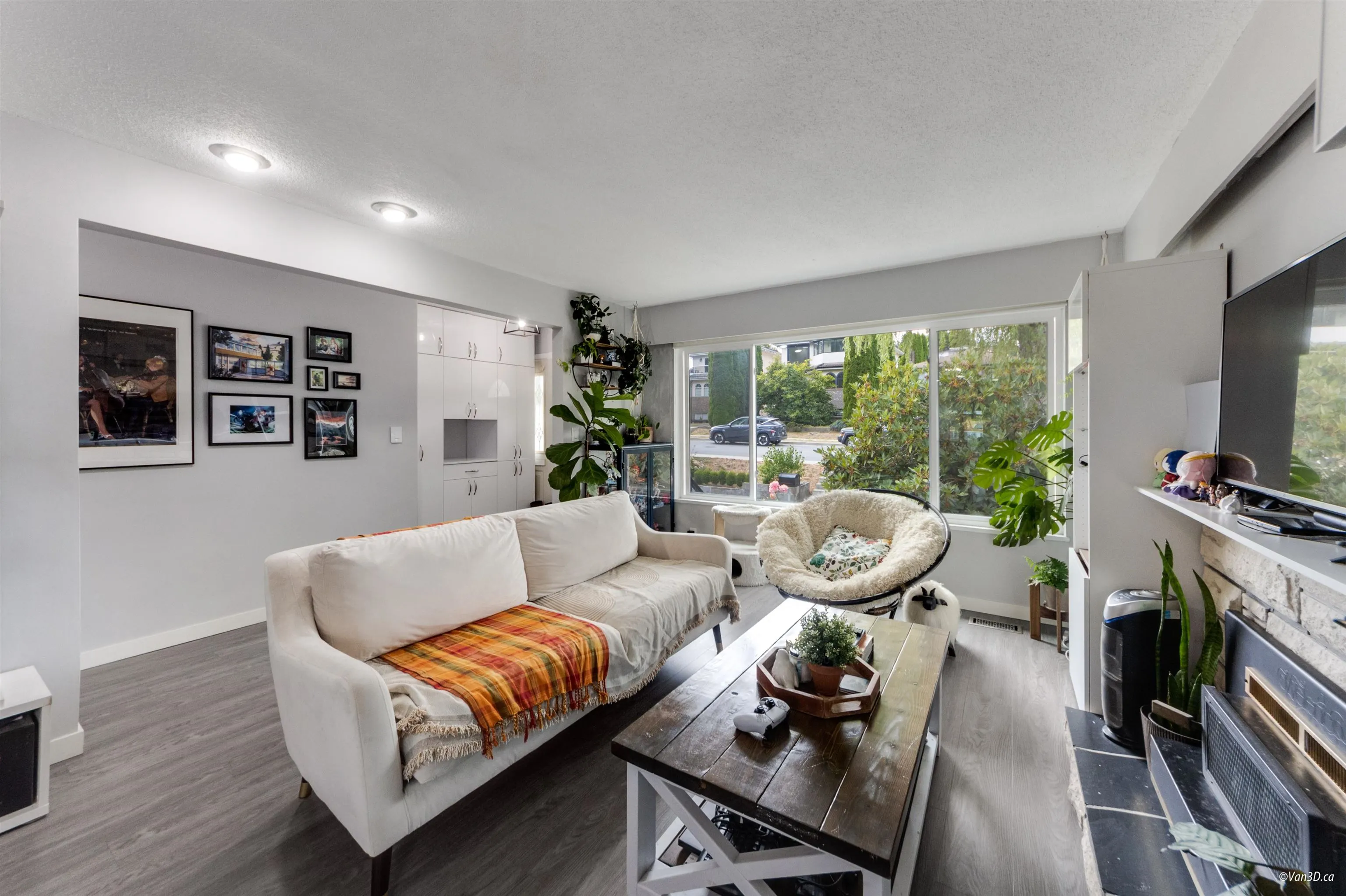 10 N Stratford Avenue