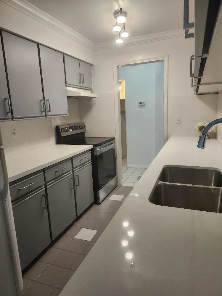 121 14159 104 Avenue