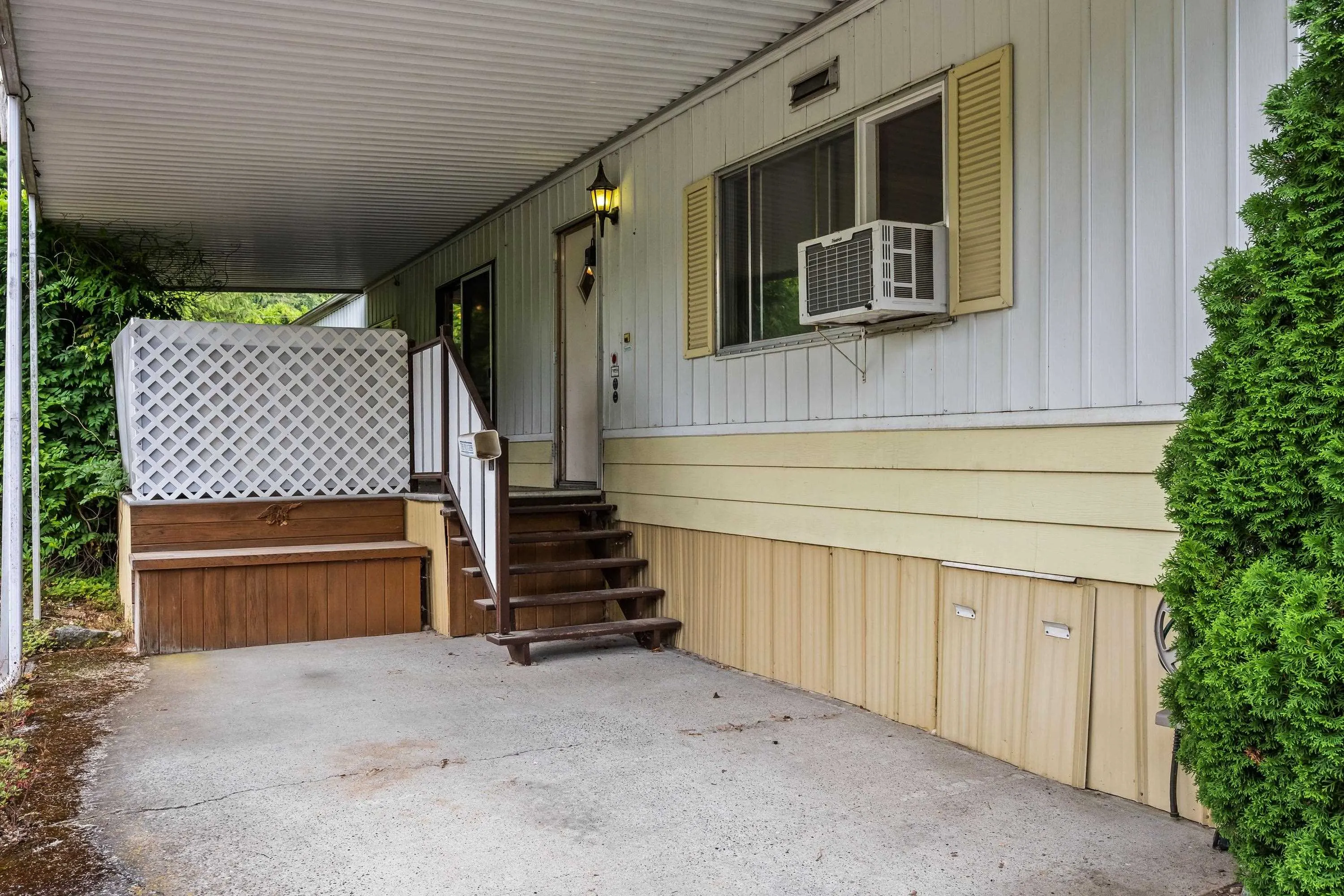 2 46484 Chilliwack Lake Road