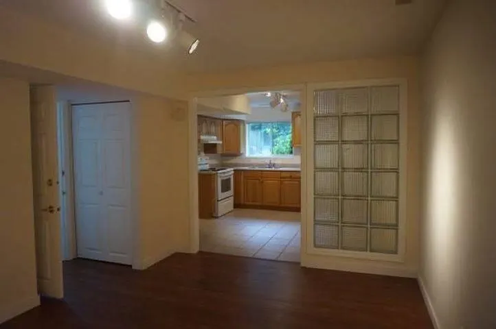 Lower 122 Linden Court