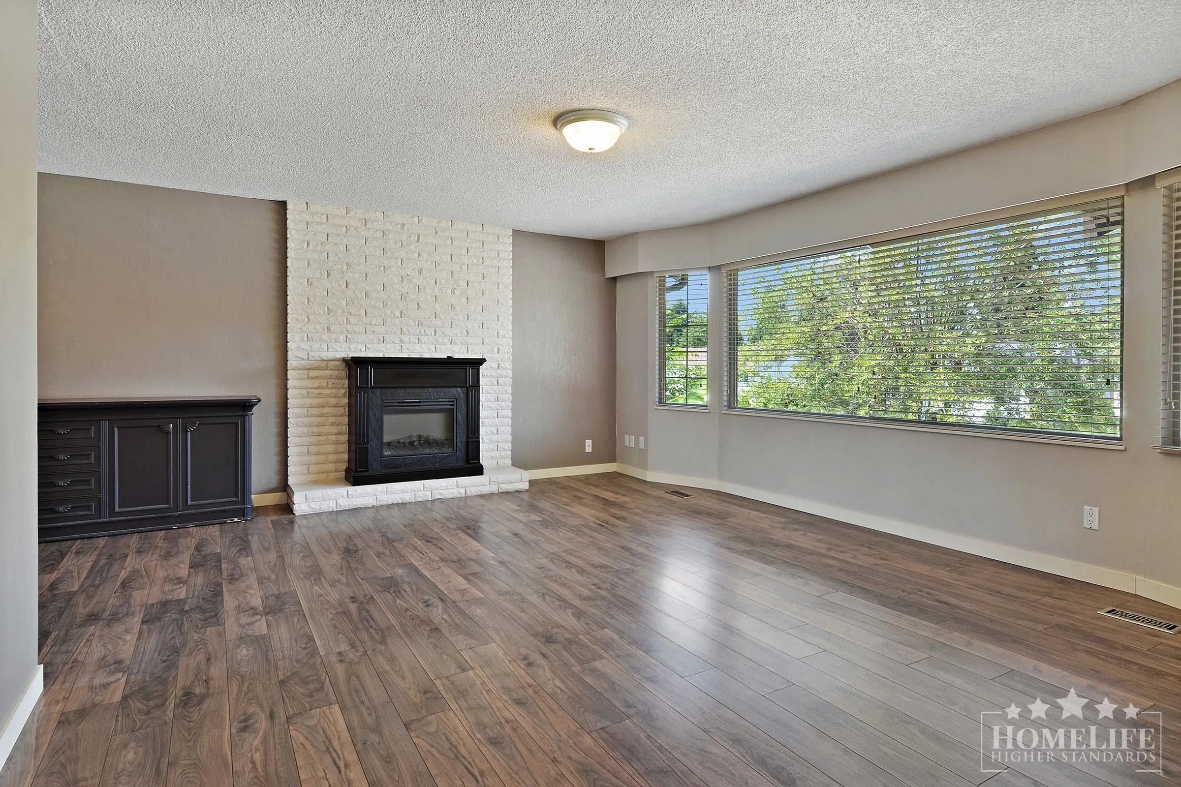House 20260 47a Avenue