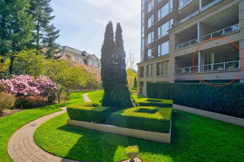 301 5775 Hampton Place