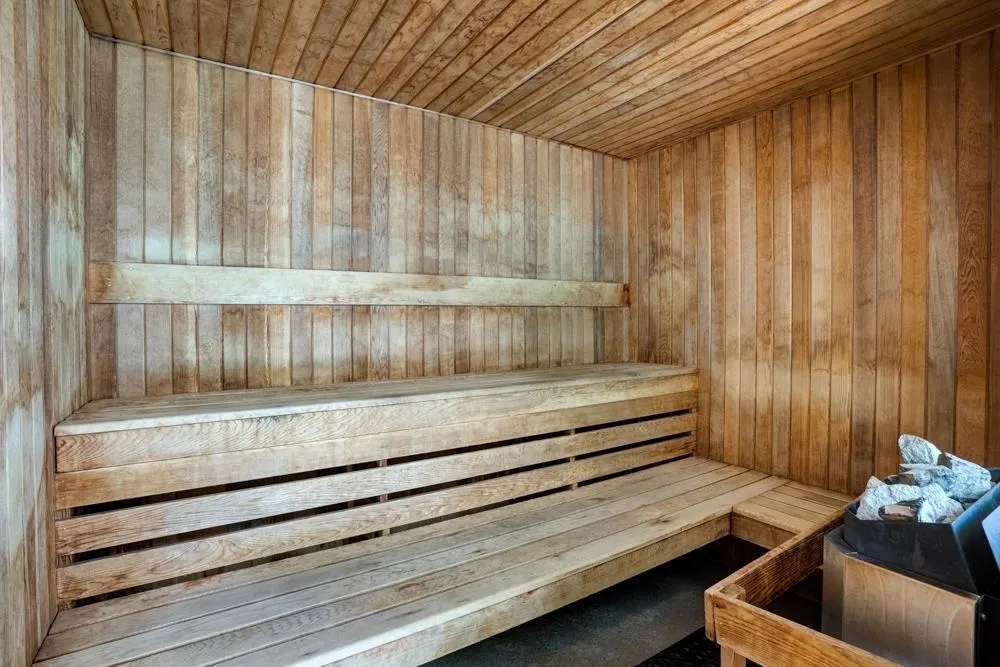 301 5775 Hampton Place