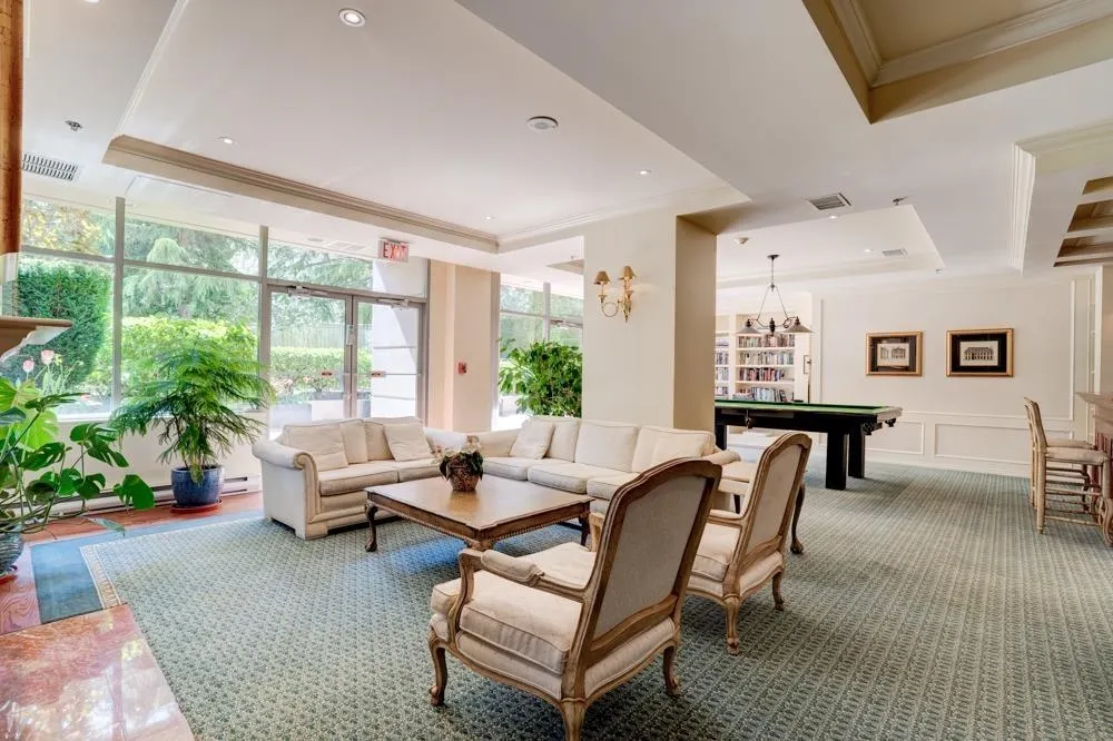 301 5775 Hampton Place