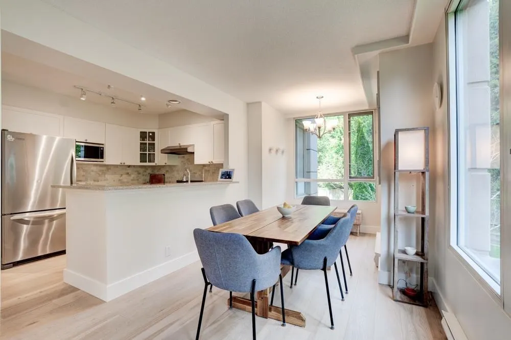 301 5775 Hampton Place