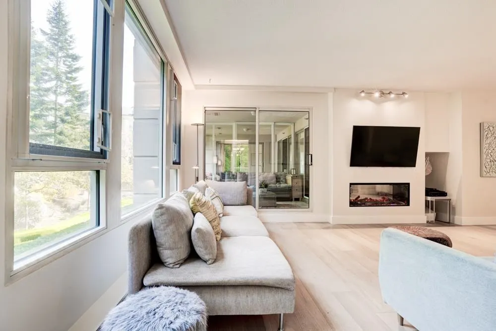 301 5775 Hampton Place