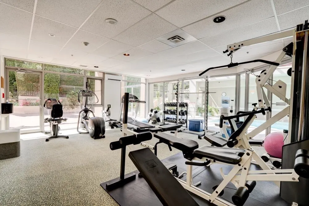 301 5775 Hampton Place