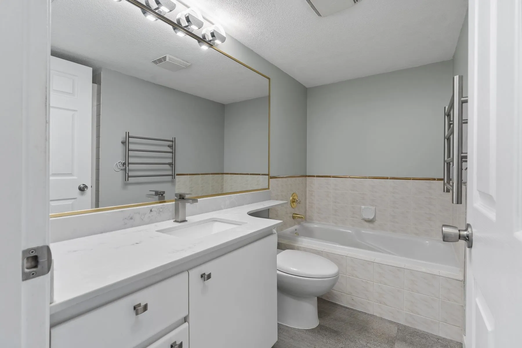 1116 O'flaherty Gate