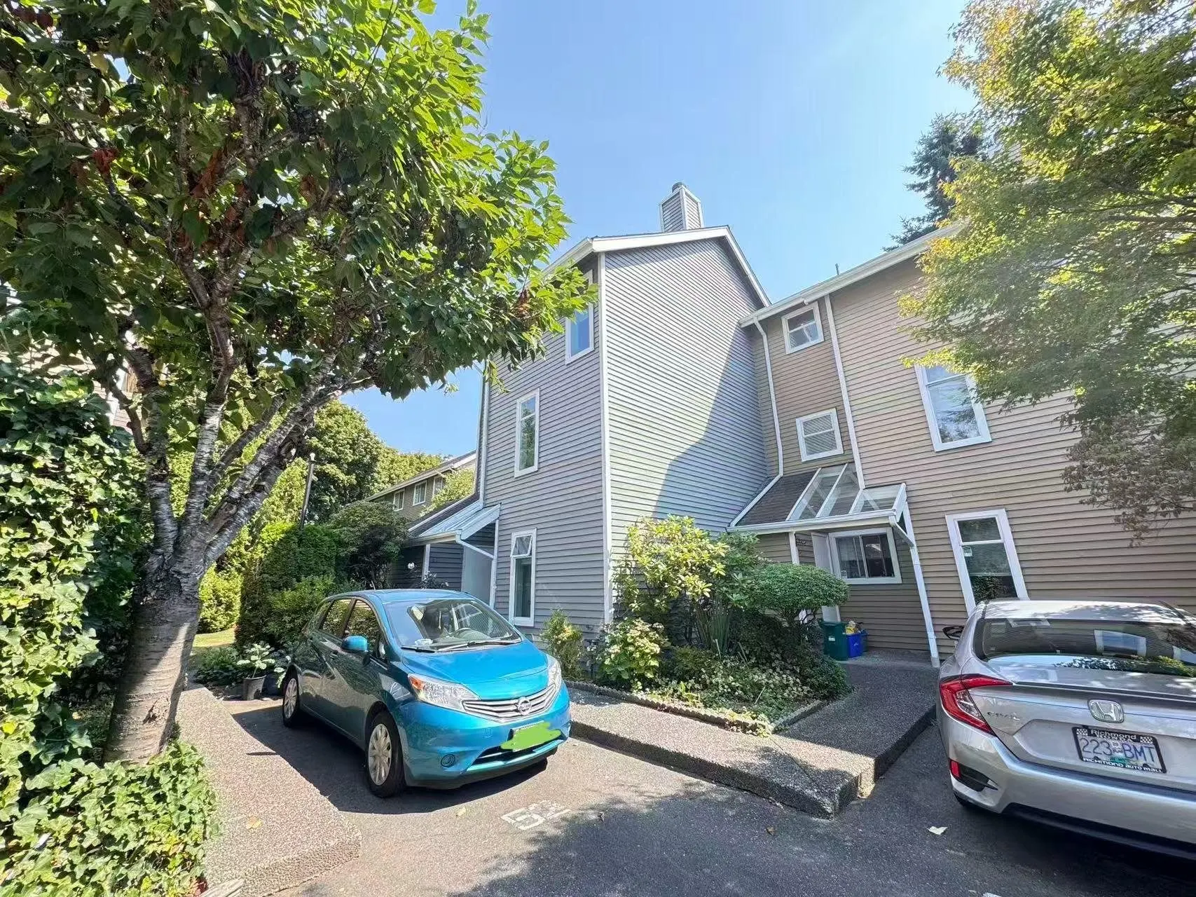 52 7400 Minoru Boulevard