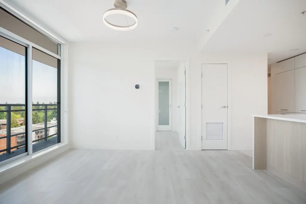 808 13318 104th Street