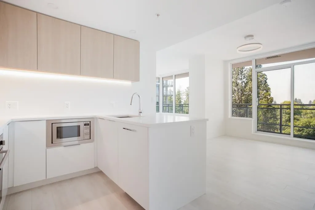 808 13318 104th Street