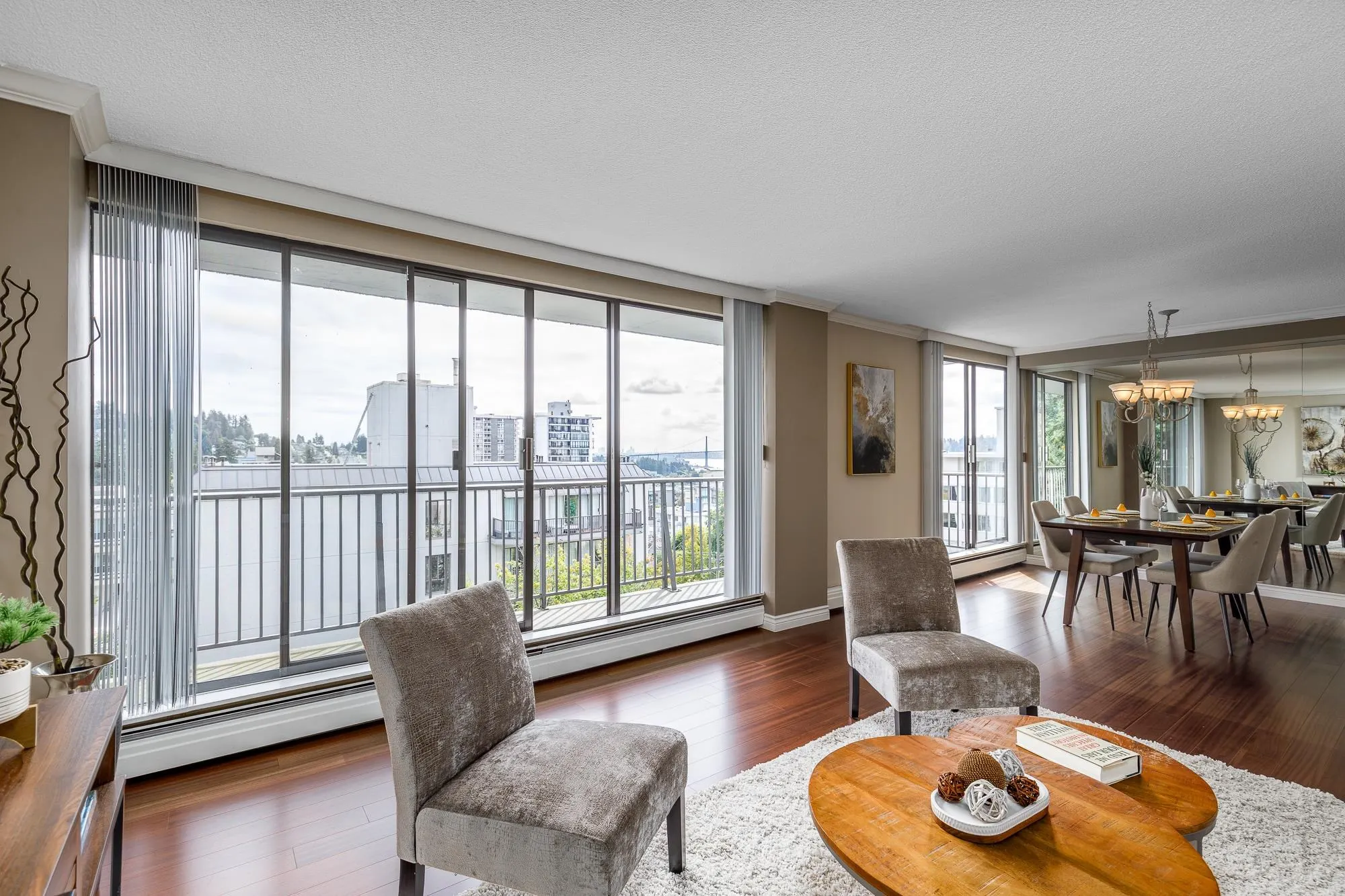 803 1745 Esquimalt Avenue