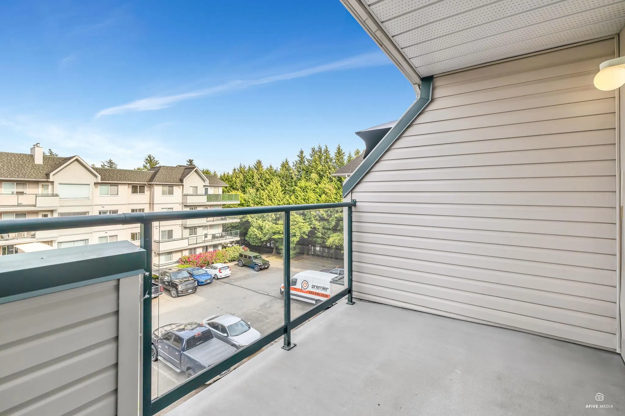 401 33708 King Road