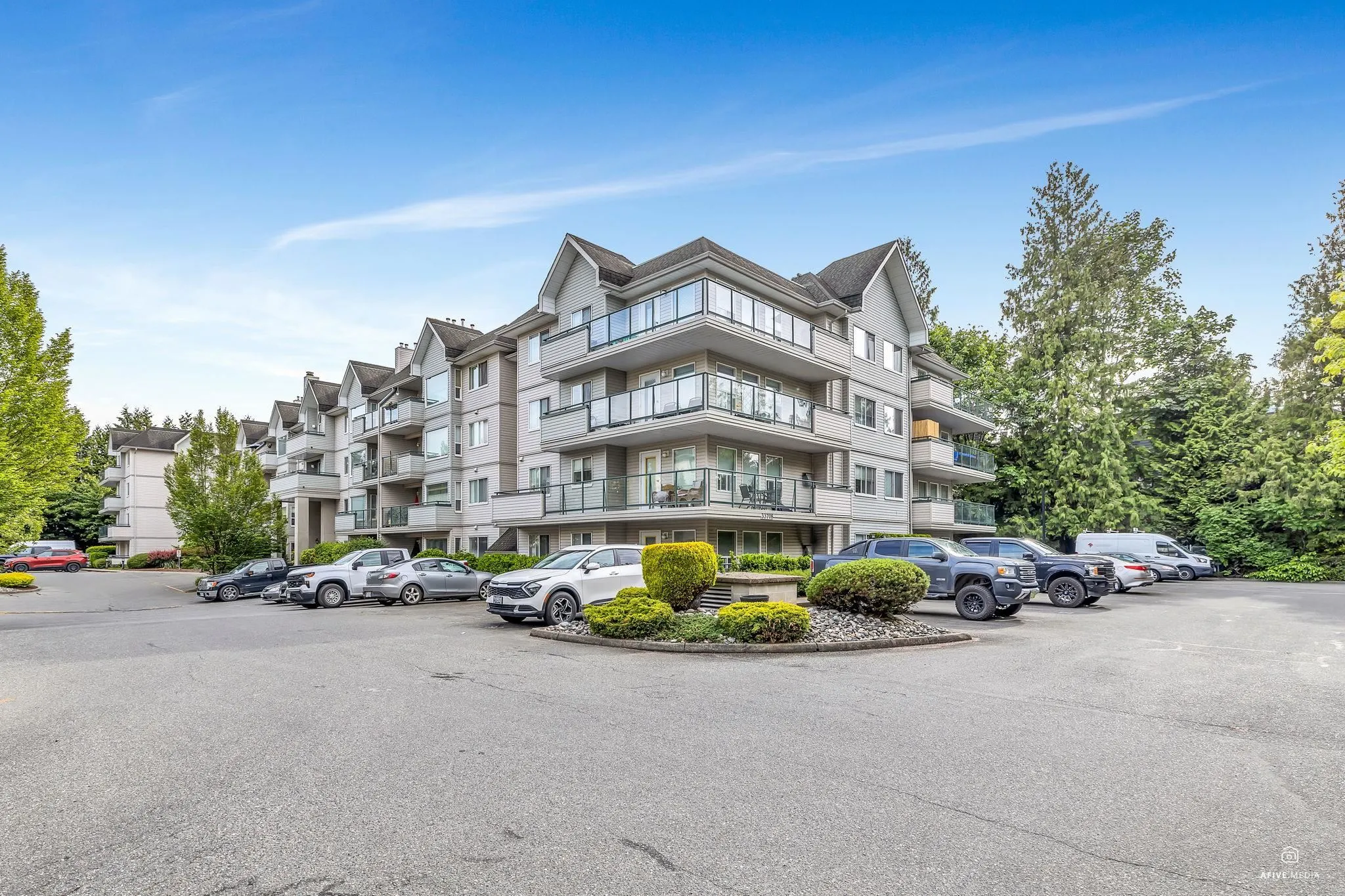 401 33708 King Road