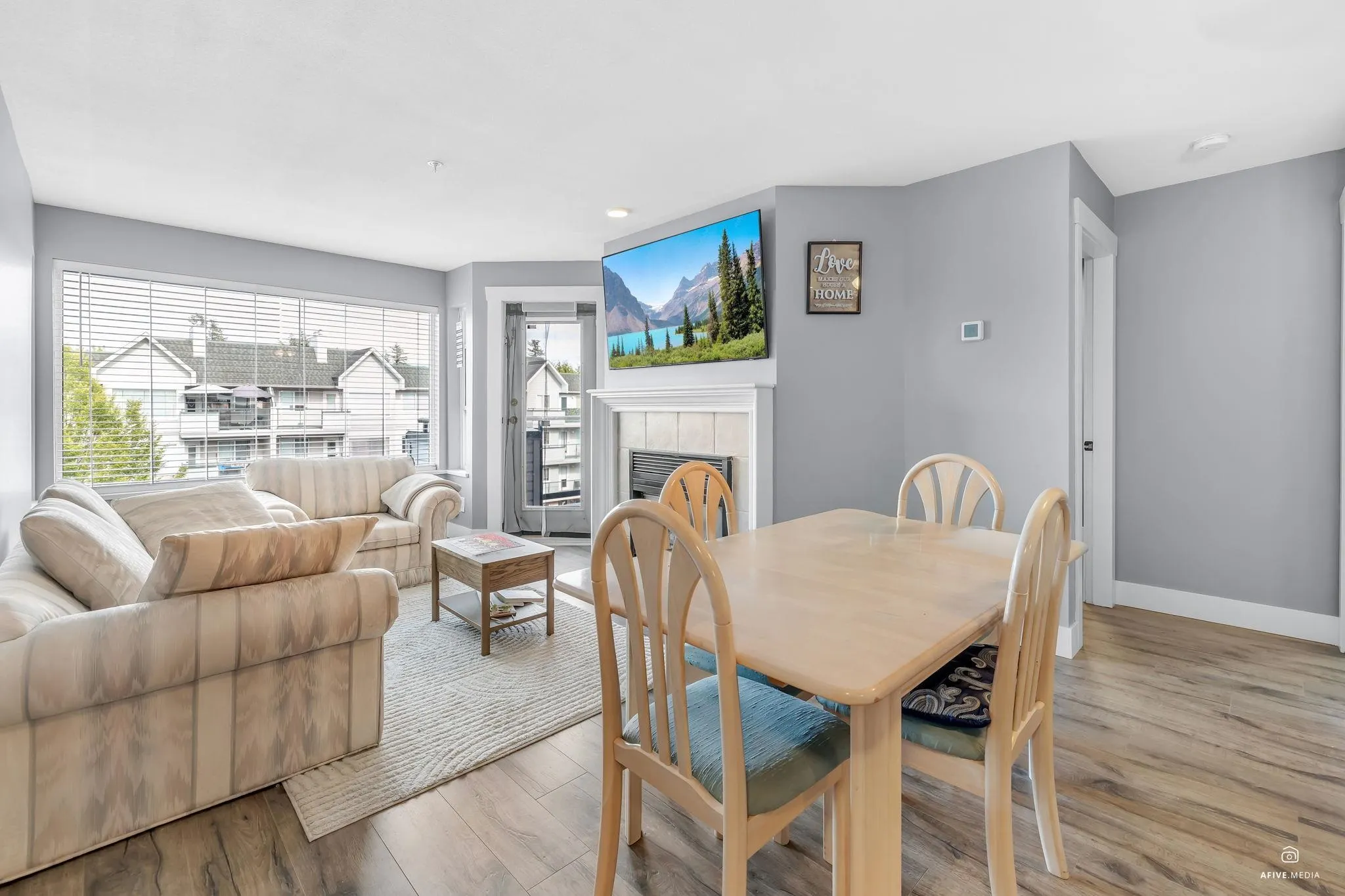 401 33708 King Road