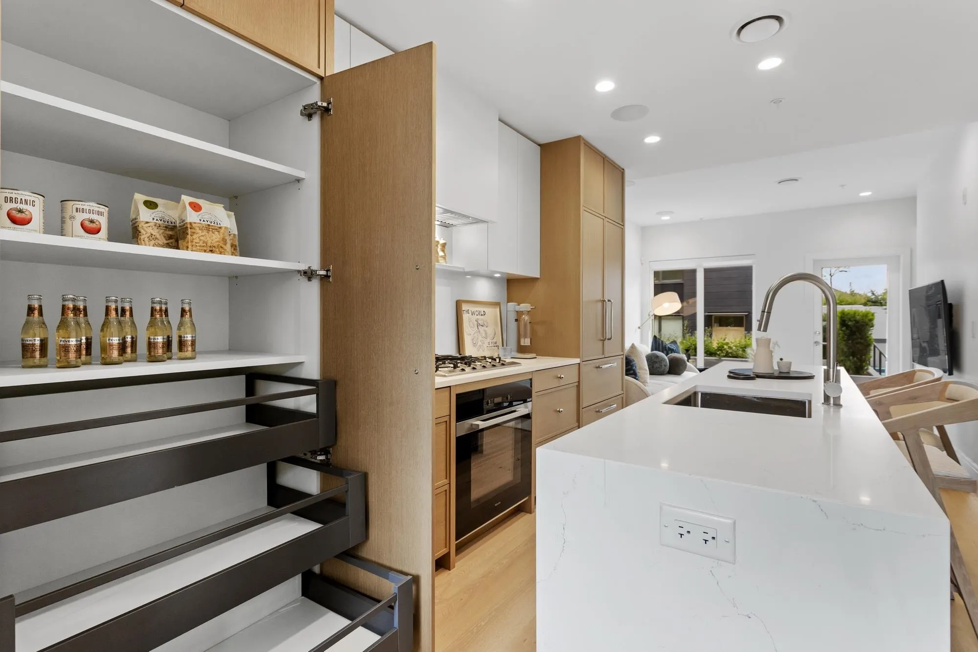 555 W 26th Avenue