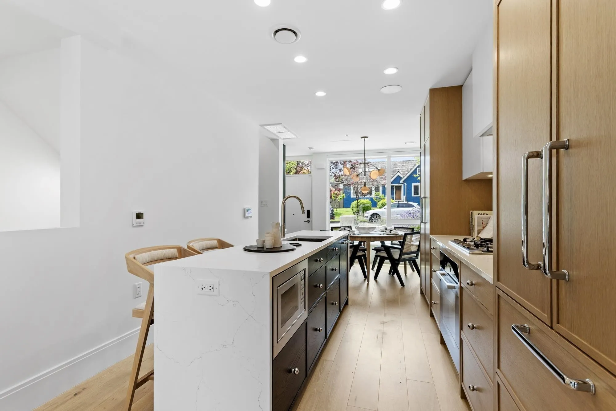 555 W 26th Avenue