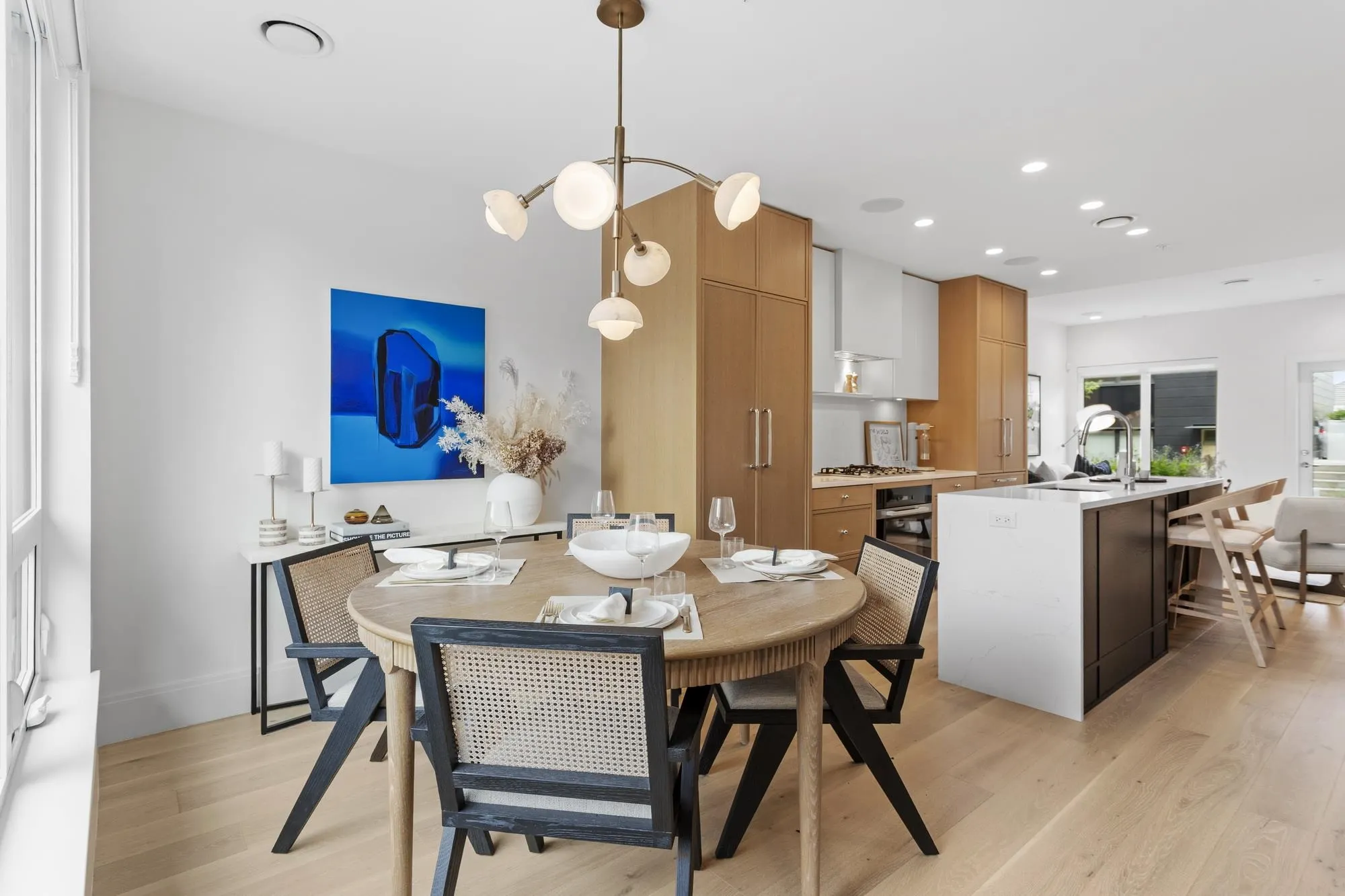 555 W 26th Avenue