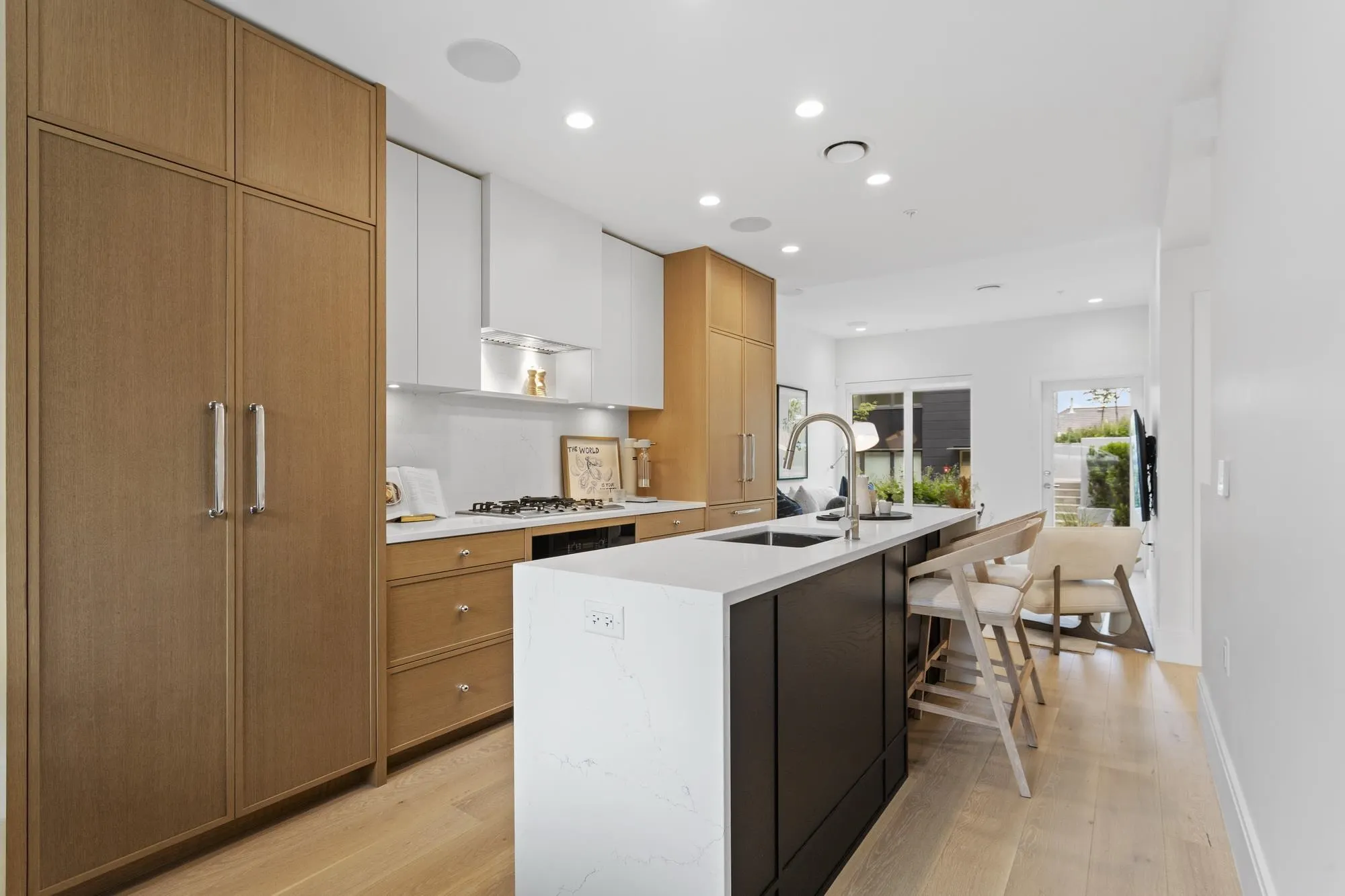 555 W 26th Avenue