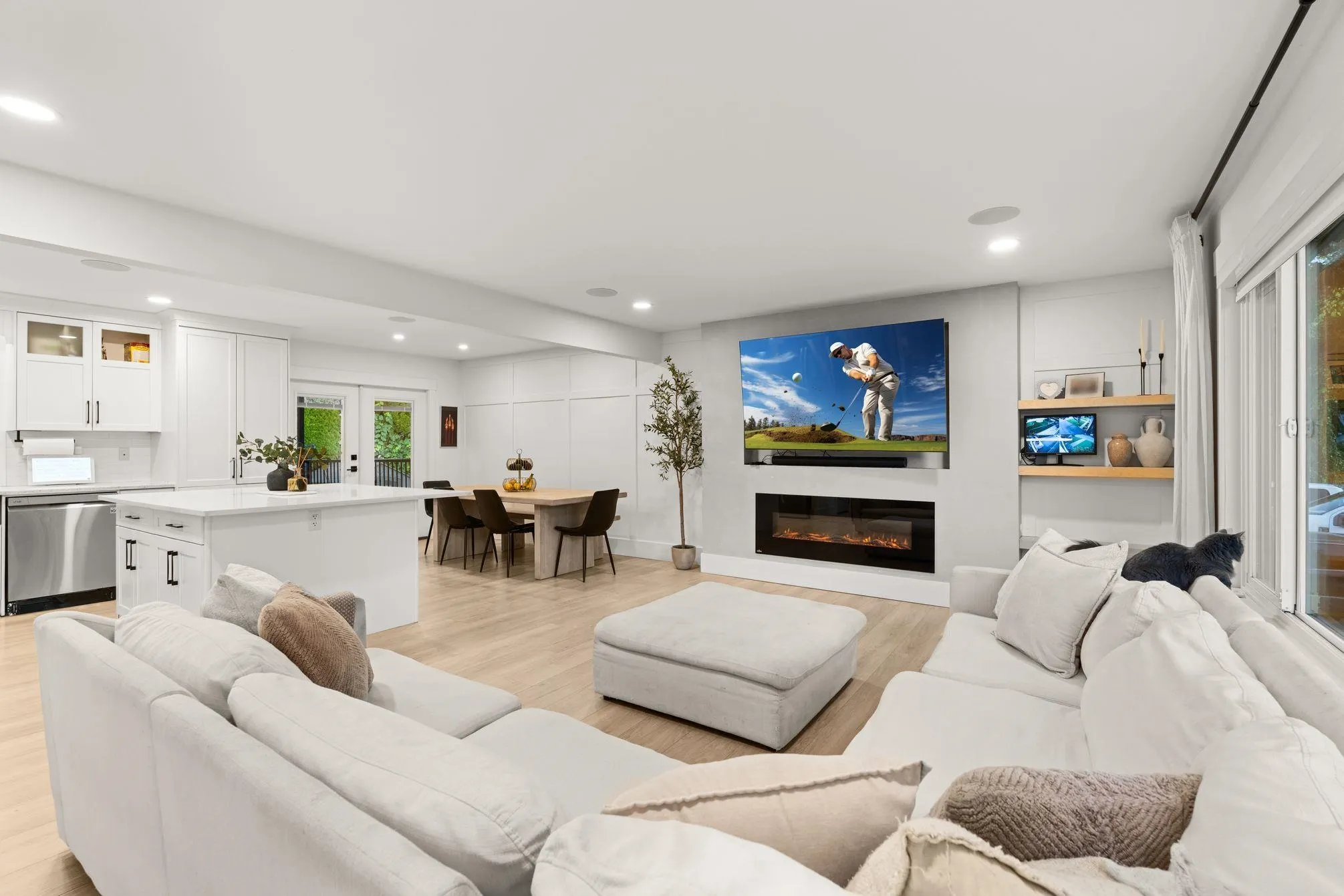 6080 Glengarry Drive