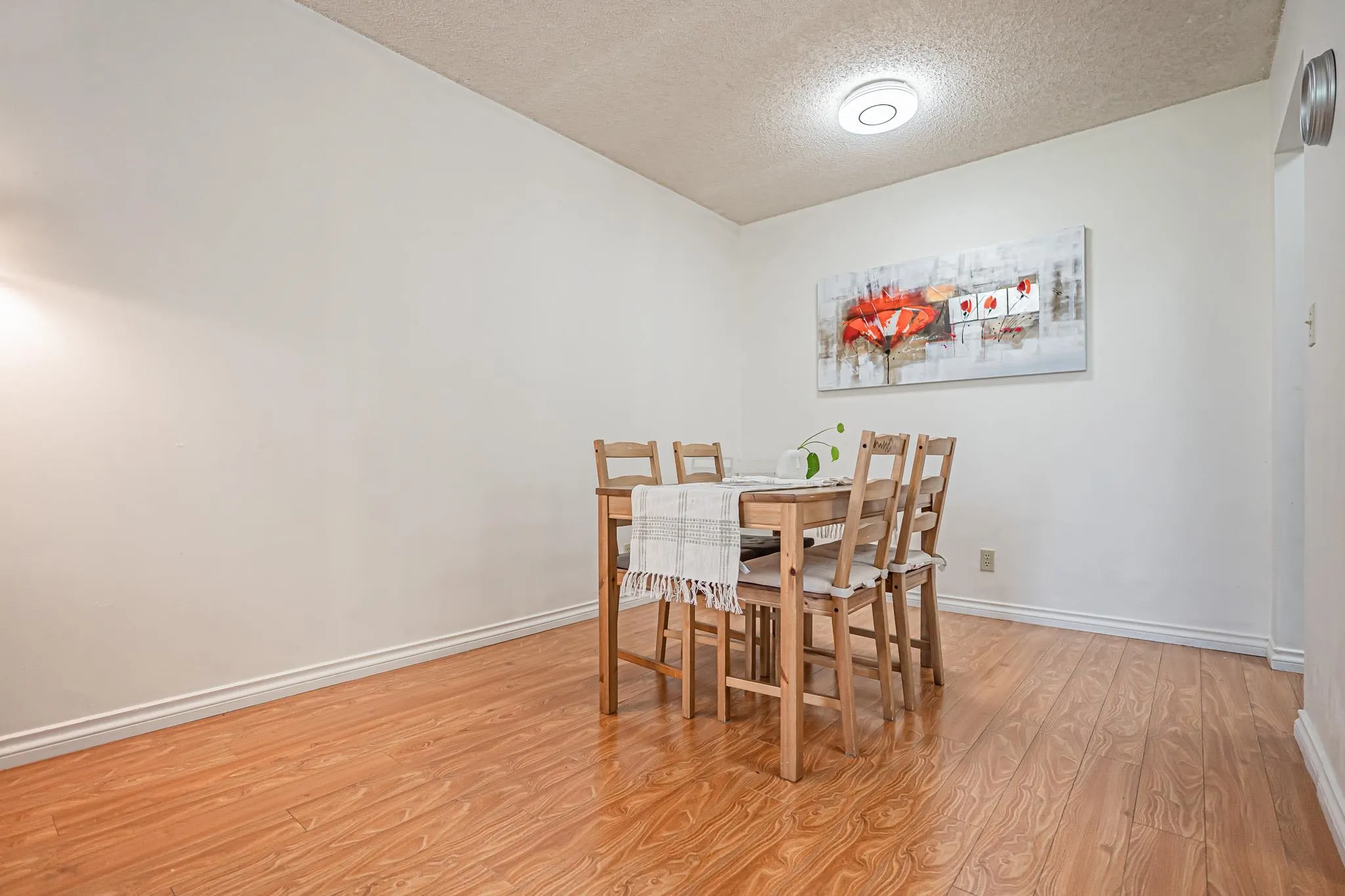 203 5471 Arcadia Road