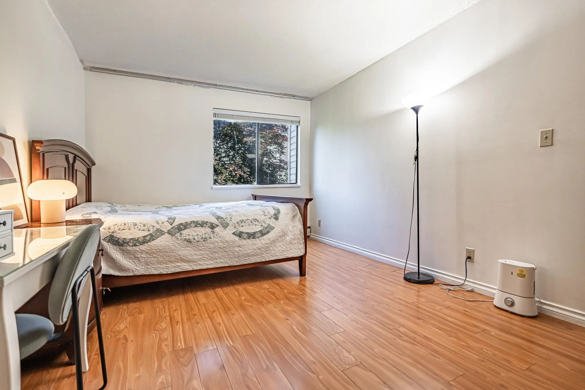 203 5471 Arcadia Road