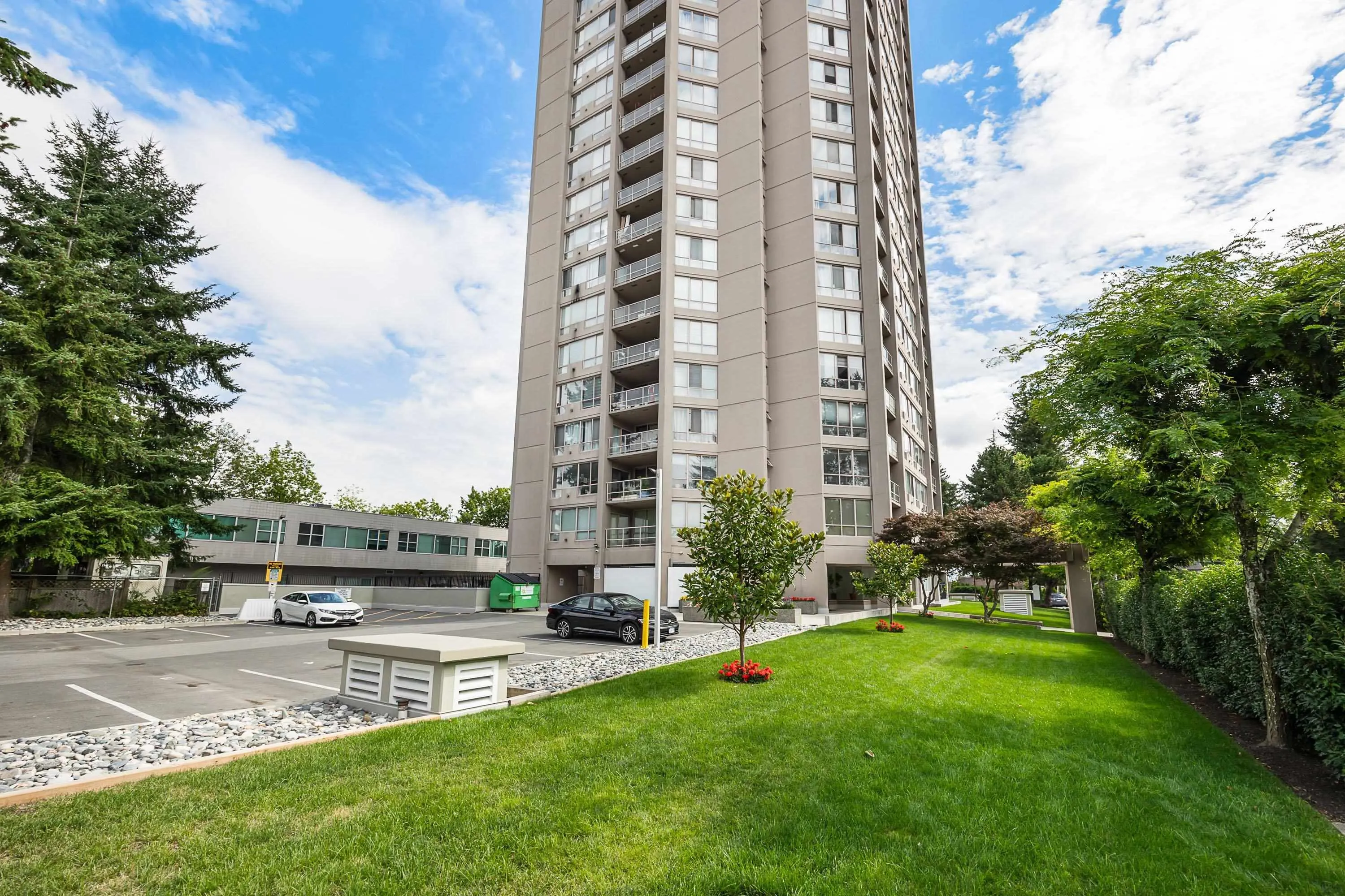 1306 14881 103a Avenue