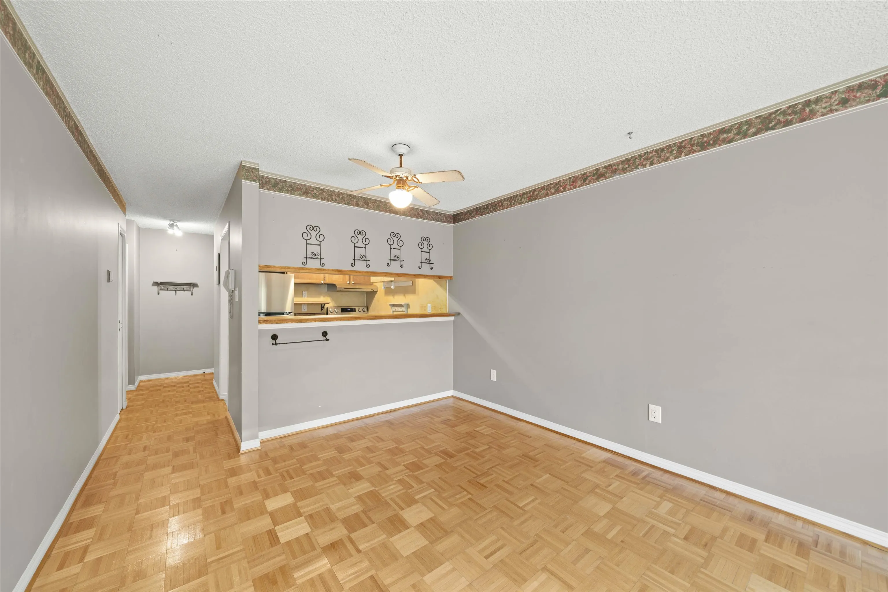 212 9270 Salish Court