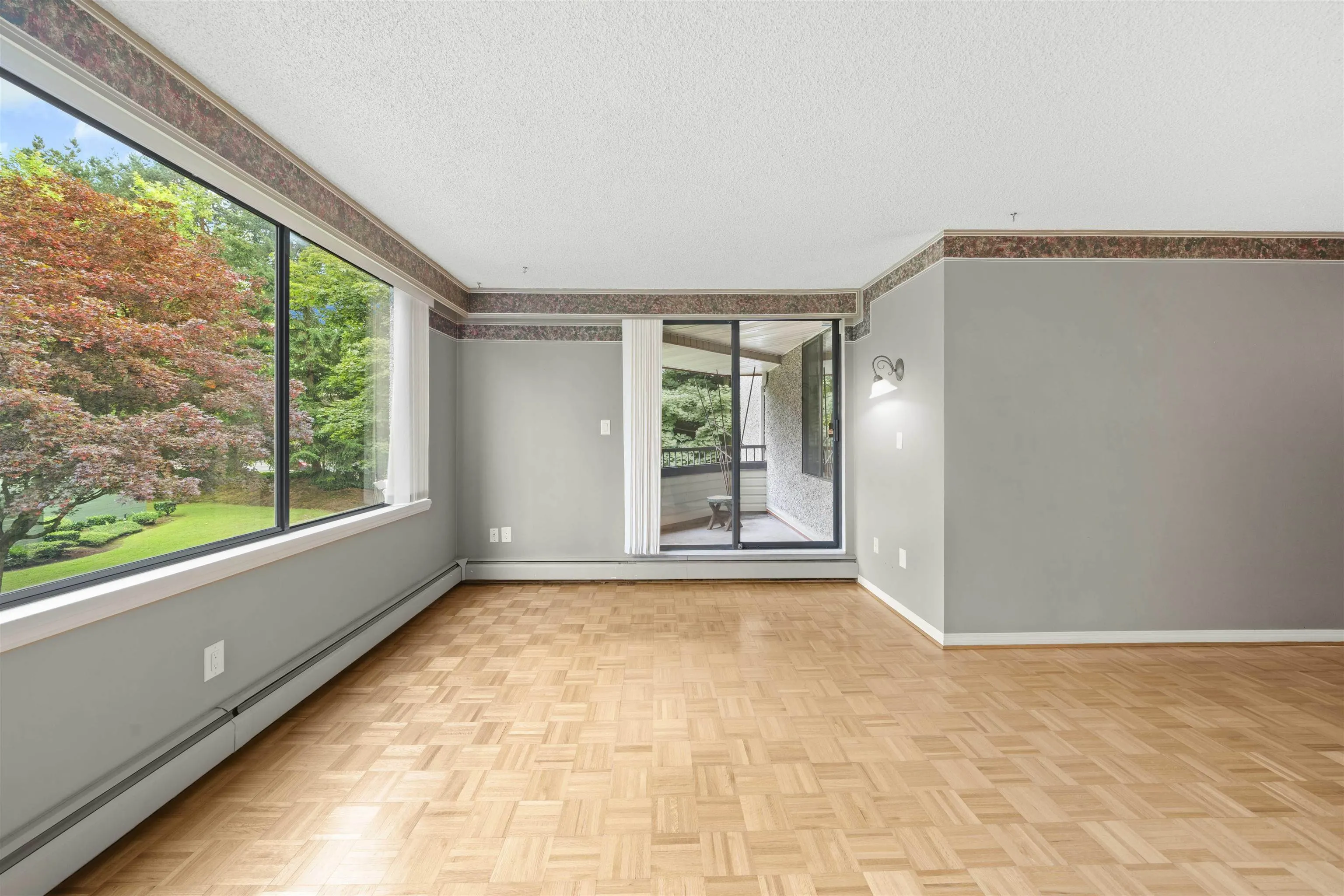 212 9270 Salish Court