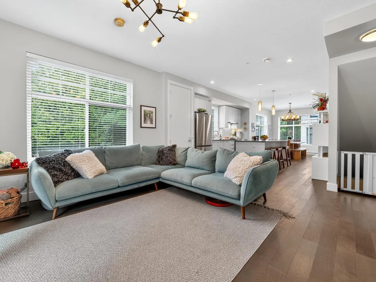 6 5068 Savile Row