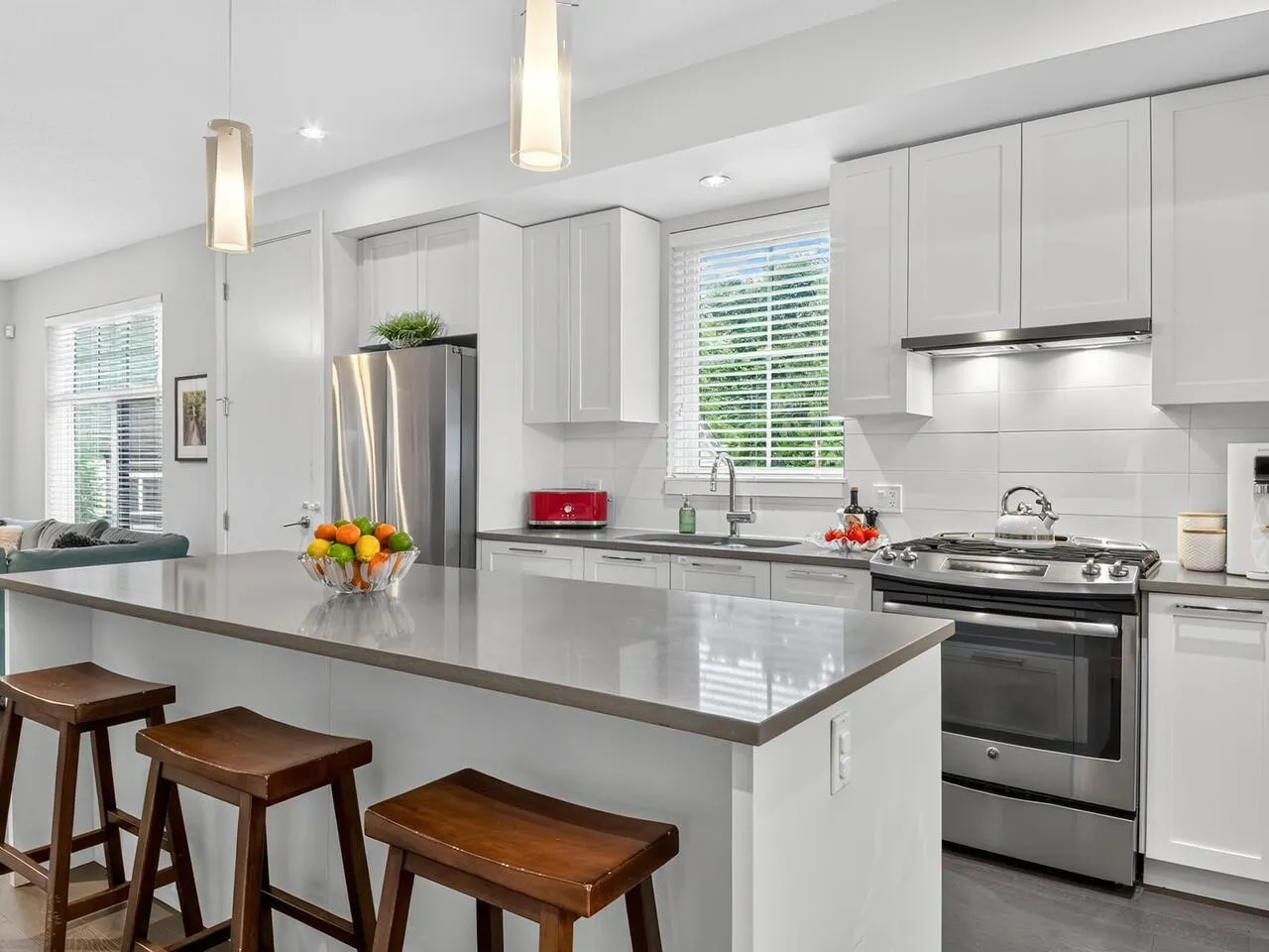 6 5068 Savile Row