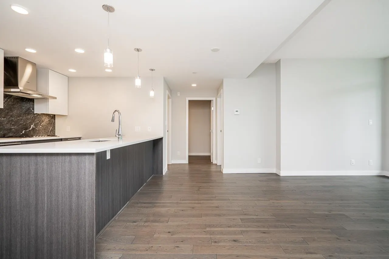 406 4963 Cambie Street
