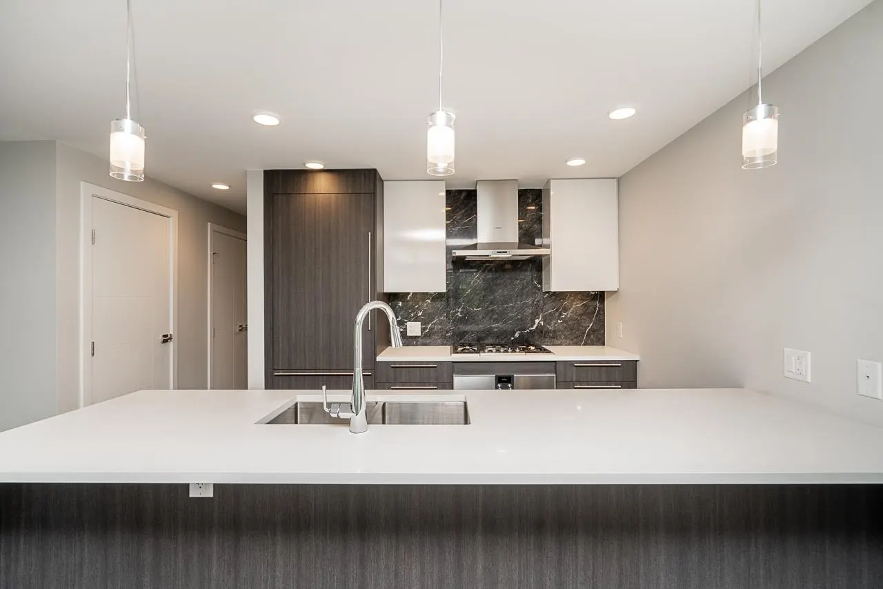 406 4963 Cambie Street