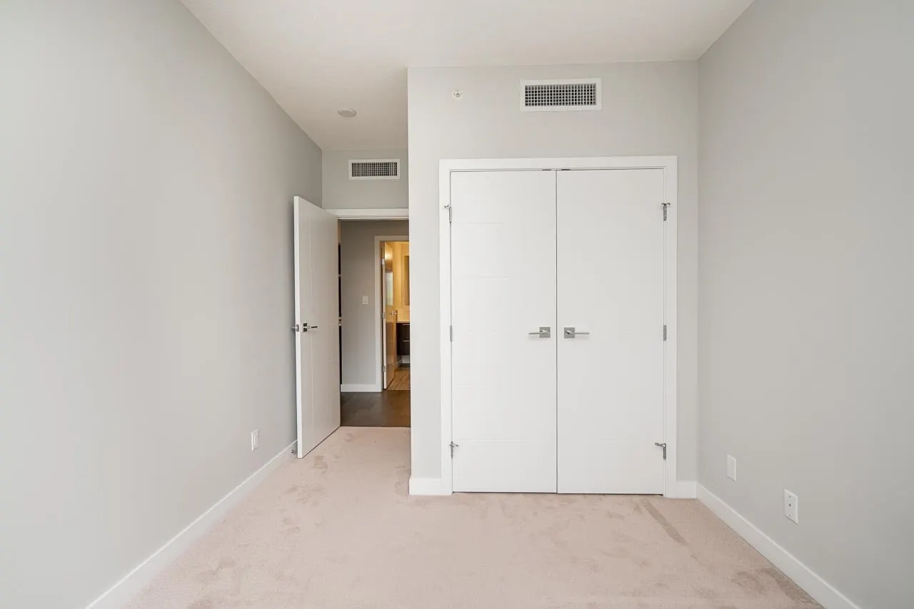 406 4963 Cambie Street