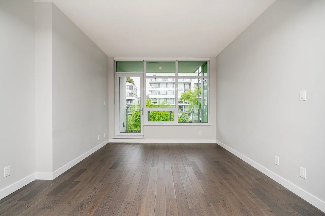 406 4963 Cambie Street