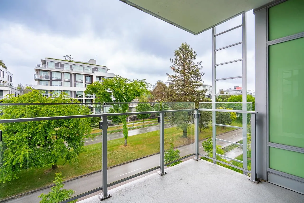 406 4963 Cambie Street