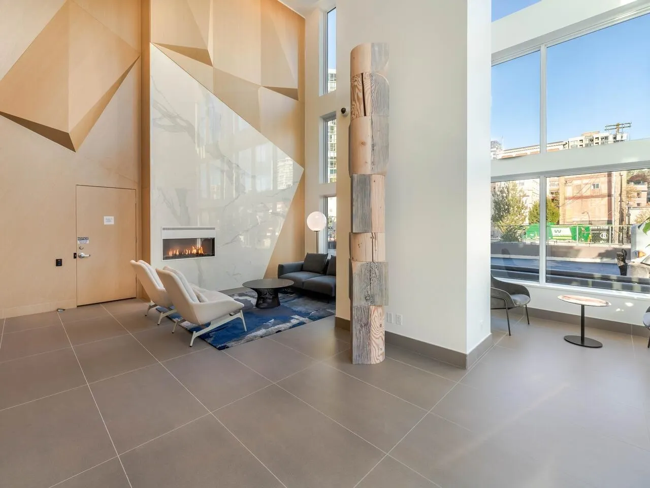 3004 680 Quayside Drive